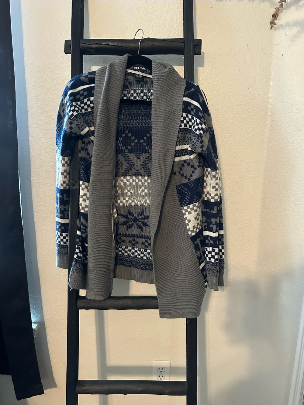 Wet Seal Navy and Gray Fair Isle Open-Front Cardigan